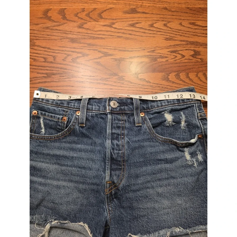 Levi's 501 Jean Shorts Womens Size 27‎ Cut Off Distressed Medium Blue Denim